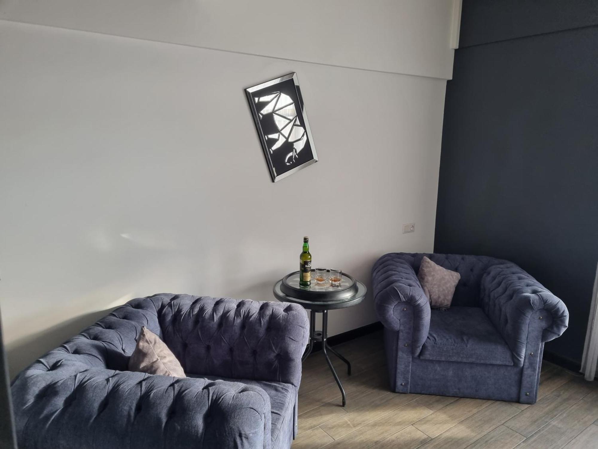 Day Inn Hotel Jerevan Buitenkant foto