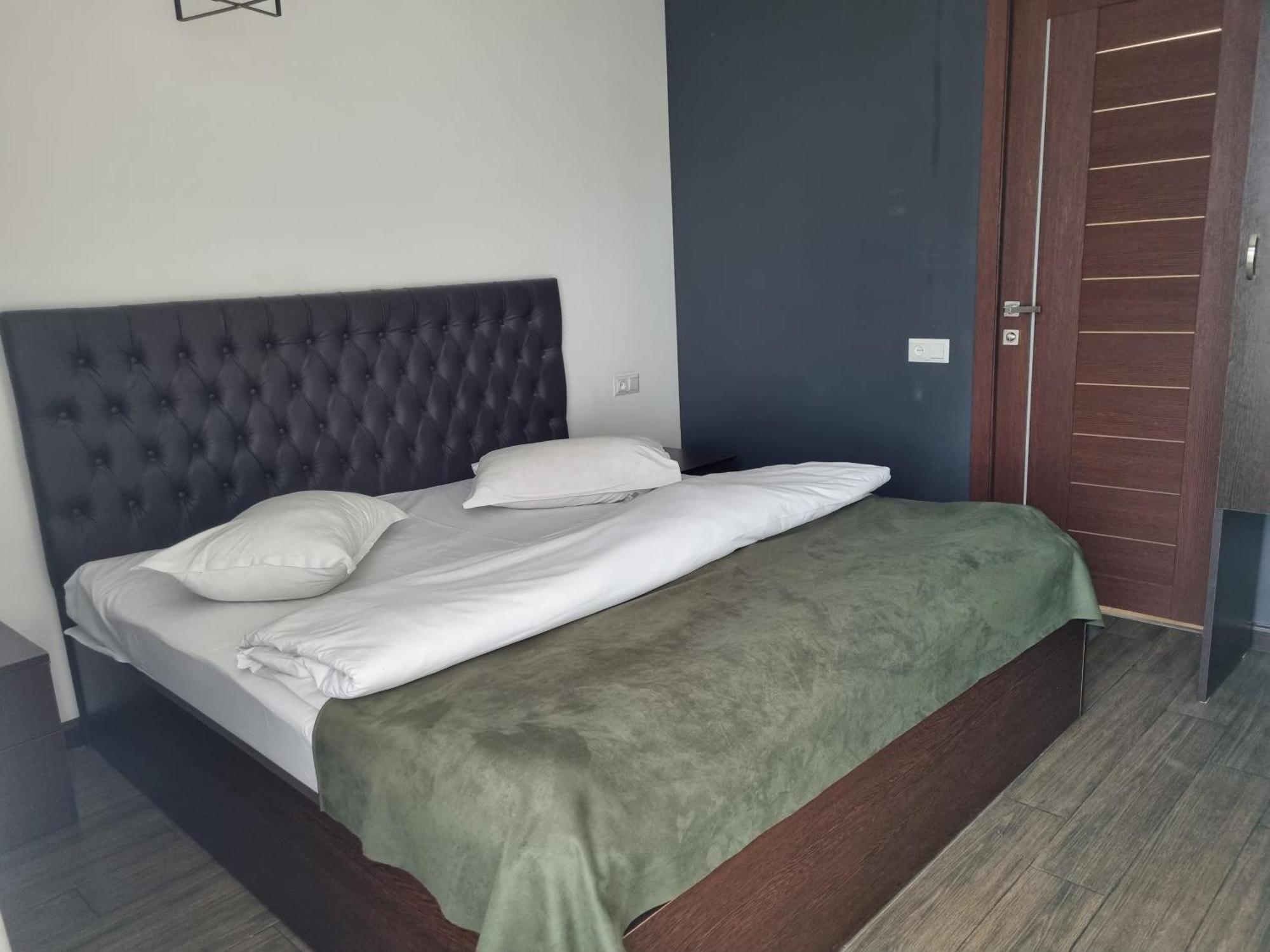 Day Inn Hotel Jerevan Buitenkant foto