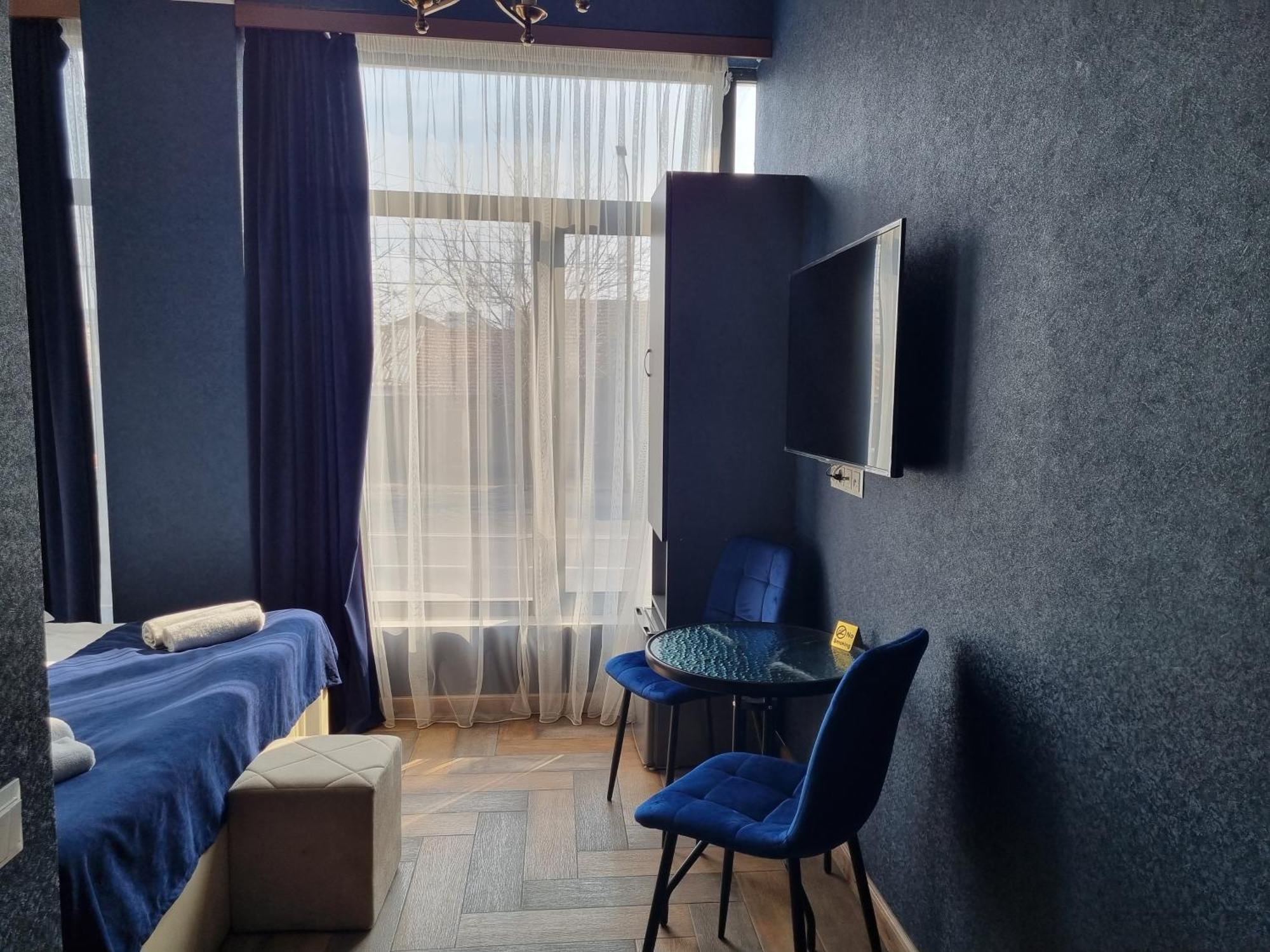 Day Inn Hotel Jerevan Buitenkant foto