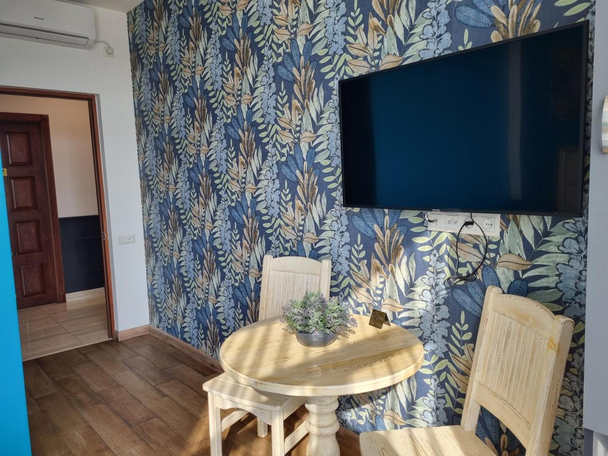 Day Inn Hotel Jerevan Buitenkant foto